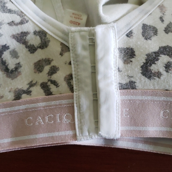 Cacique Animal print cotton bra. - Picture 2 of 3